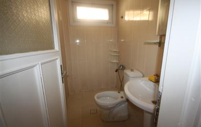 BEYLERBEYİ AİLE APARTMANINDA KULLANIŞLI KİRALIK