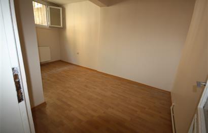 BEYLERBEYİ AİLE APARTMANINDA KULLANIŞLI KİRALIK