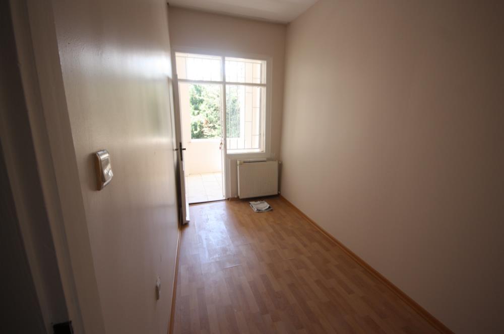 BEYLERBEYİ AİLE APARTMANINDA KULLANIŞLI KİRALIK