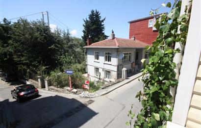 BEYLERBEYİ AİLE APARTMANINDA KULLANIŞLI KİRALIK