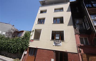 BEYLERBEYİ AİLE APARTMANINDA KULLANIŞLI KİRALIK