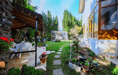 TUZLA CEVİZALTI SİTESİNDE SATILIK VİLLA