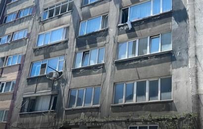 ŞİŞLİ DOLAPDERE CADDESİ ÜZERİNDE 1+1 ASANSÖRLÜ DAİRE