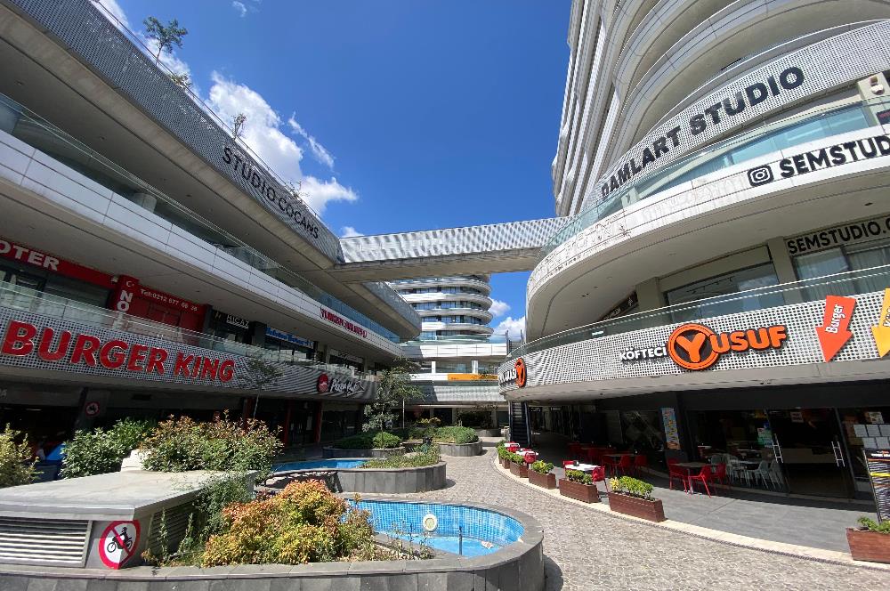 Real Merter'de Yüksek Prestijli 300m2 Sattılık Dükkan 