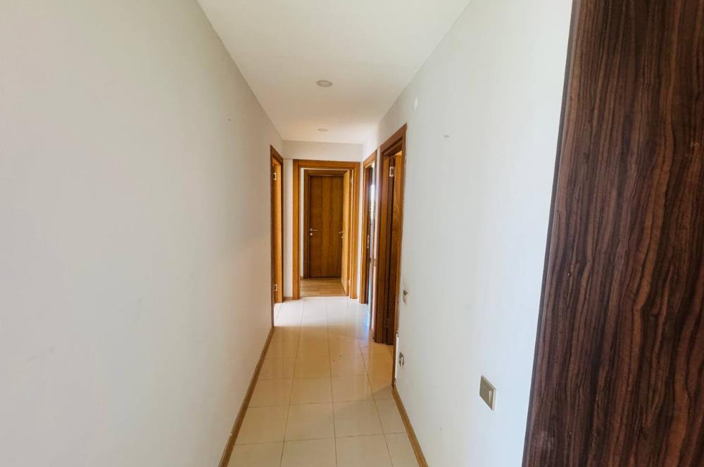 YENİŞEHİR ATLANTİS HOBİ EVLERİNDE HAVUZ CEPHE BOŞ SATILIK 3+1 EV