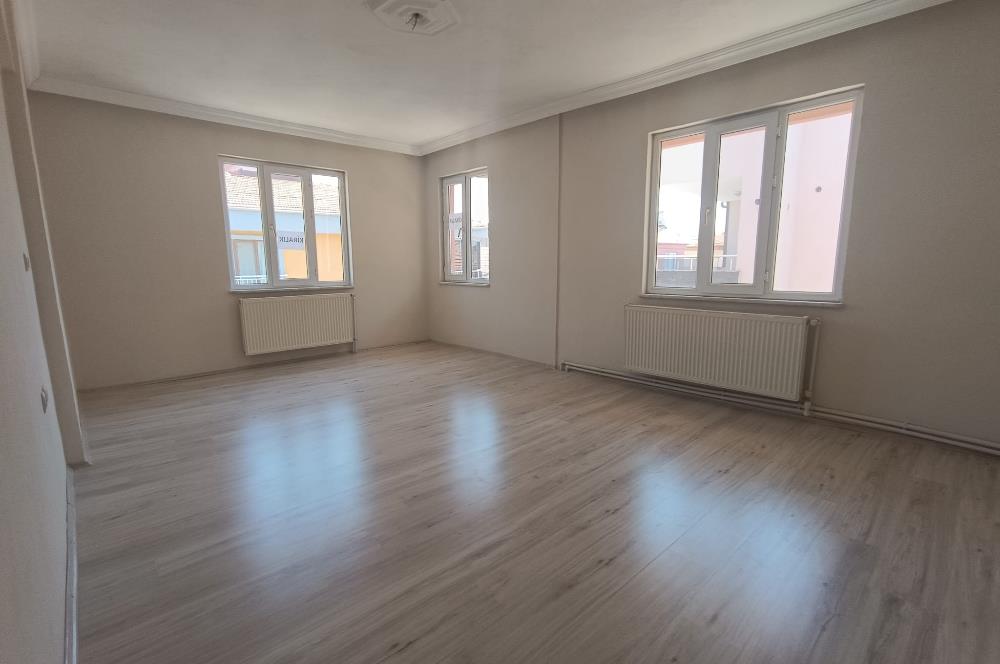 CENTURY21  BAL 'DAN ÇENGEL CADDESİNDE 3+1 DAİRE