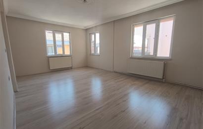 CENTURY21  BAL 'DAN ÇENGEL CADDESİNDE 3+1 DAİRE