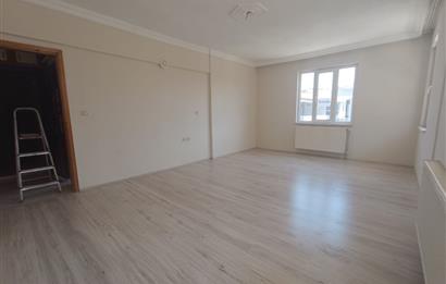 CENTURY21  BAL 'DAN ÇENGEL CADDESİNDE 3+1 DAİRE