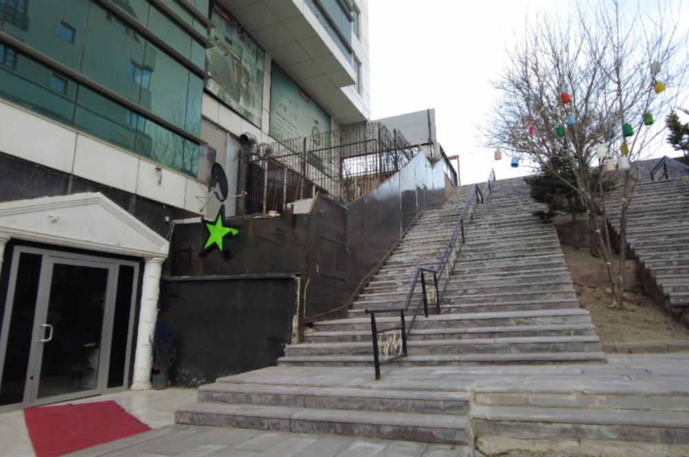 SATILIK; MERKEZİ KONUMDA, SPOR SALONU İÇİN UYGUN GENİŞ MEKAN