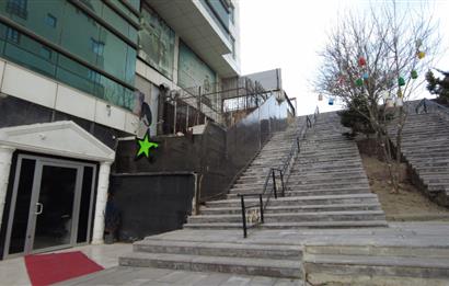 SATILIK; MERKEZİ KONUMDA, SPOR SALONU İÇİN UYGUN GENİŞ MEKAN