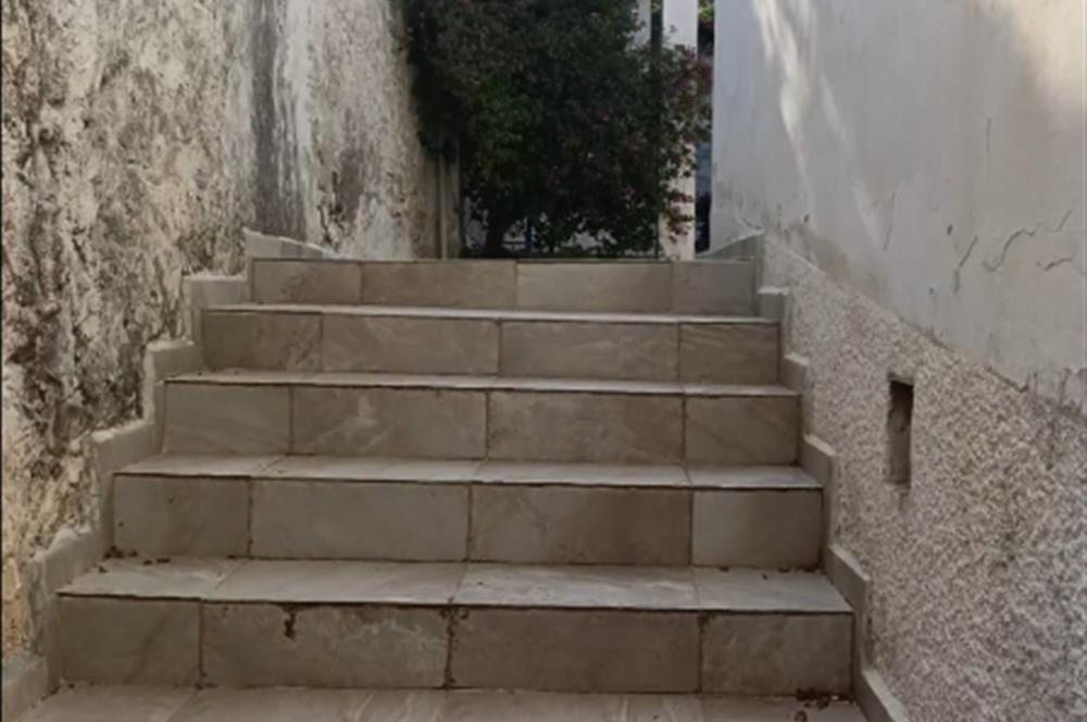 Datça Çeşmeköyde 310 m2 Arsa İçinde 2 adet Müstakil Ev