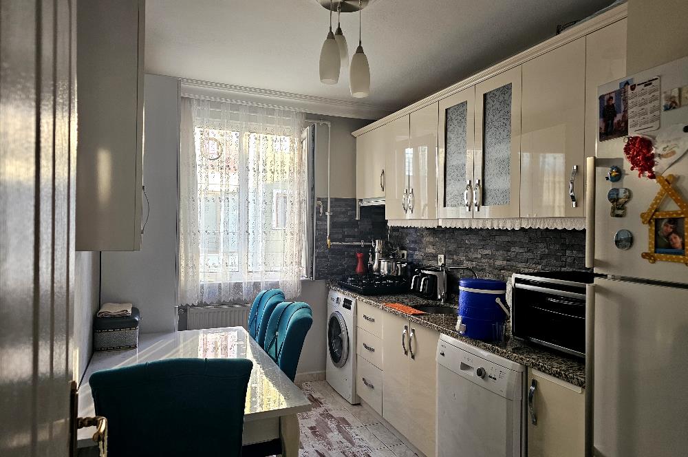 TUZLA ORTA MAHALLEDE SATILIK MERKEZİ KONUMDA DAİRE