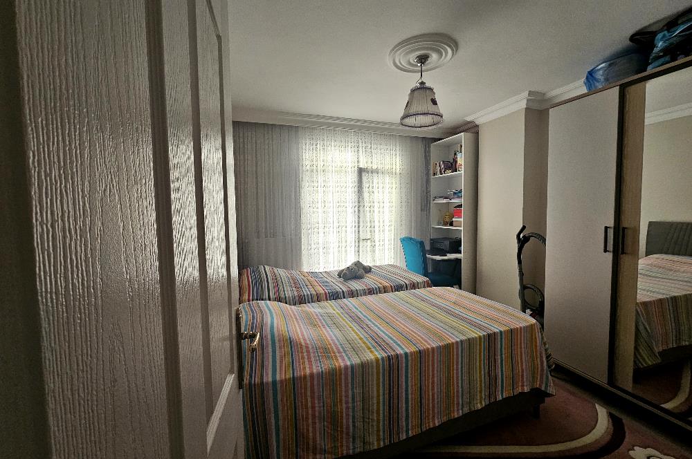 TUZLA ORTA MAHALLEDE SATILIK MERKEZİ KONUMDA DAİRE
