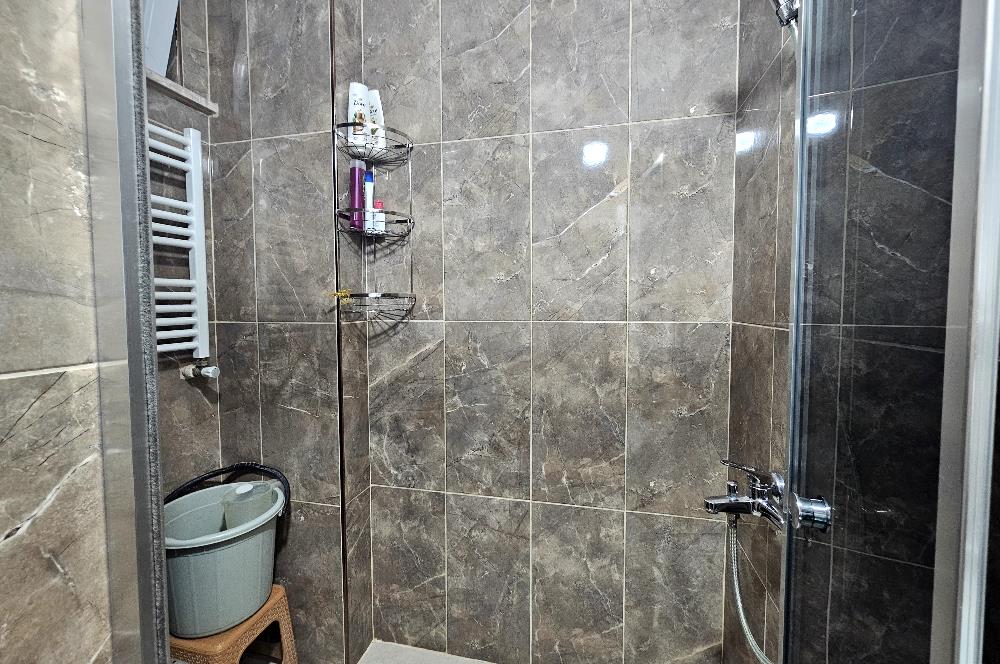TUZLA ORTA MAHALLEDE SATILIK MERKEZİ KONUMDA DAİRE
