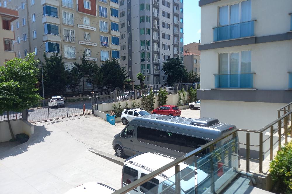ÜMRANİYE ESENEVLER'DE ÇOK TEMİZ 2+1 SİTE DAİRESİ 