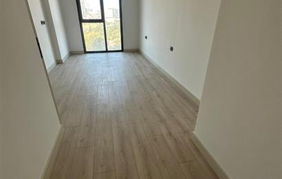 C21 ROOF'dan 19.ETAP'da 2+1 KAPALI MUTFAK ÖNÜ AÇIK KİRALIK DAİRE
