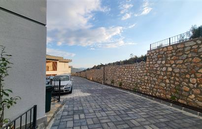 2+1 Flat for Sale in a Fully Equipped Site