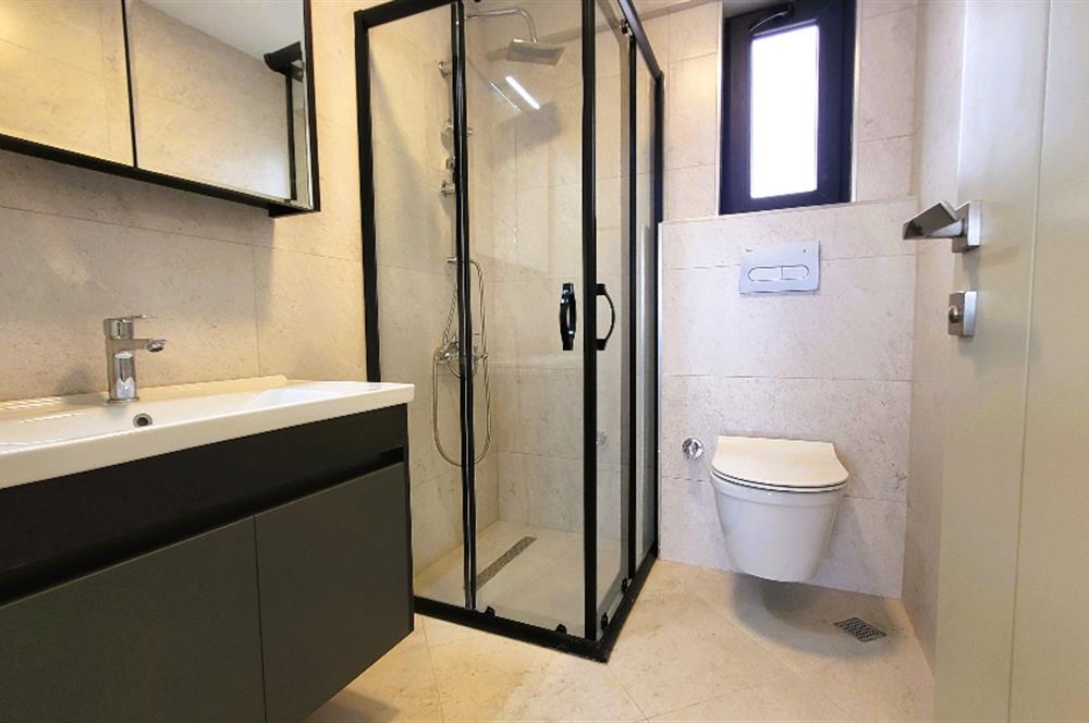 2+1 Flat for Sale in a Fully Equipped Site