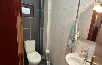 GÖLBAŞI DOĞA SİTESİNDE GENİŞ BAHÇELİ TAM MÜSTAKİL 4+2 VİLLA