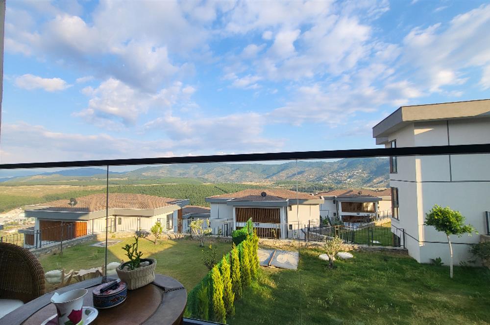 2+1 Flat for Sale in a Fully Equipped Site