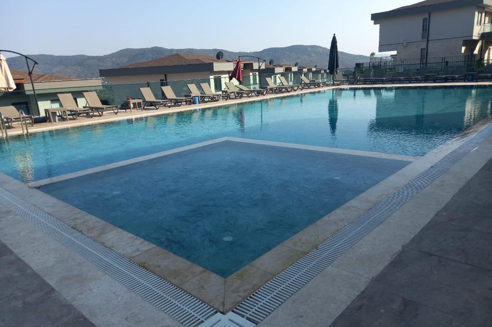 2+1 Flat for Sale in a Fully Equipped Site