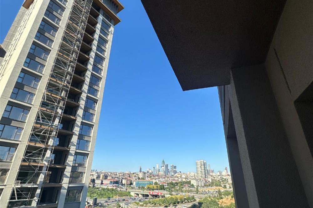 C21 ROOF'dan 19.ETAP'da 2+1 KAPALI MUTFAK ÖNÜ AÇIK KİRALIK DAİRE