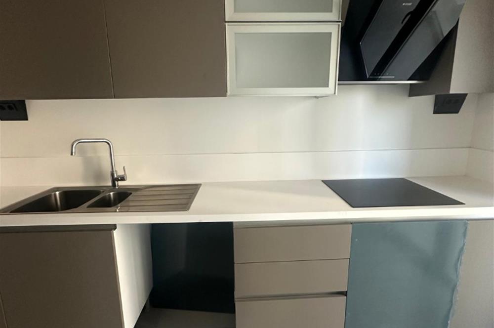 C21 ROOF'dan 19.ETAP'da 2+1 KAPALI MUTFAK ÖNÜ AÇIK KİRALIK DAİRE