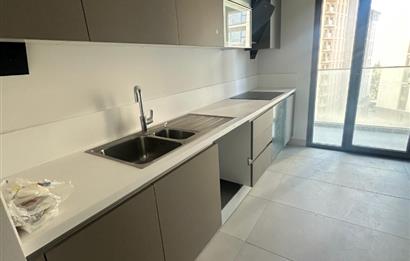 C21 ROOF'dan 19.ETAP'da 2+1 KAPALI MUTFAK ÖNÜ AÇIK KİRALIK DAİRE
