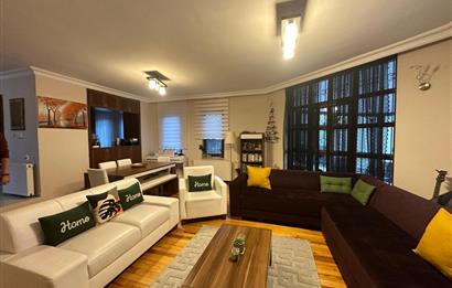 GÖLBAŞI DOĞA SİTESİNDE GENİŞ BAHÇELİ TAM MÜSTAKİL 4+2 VİLLA
