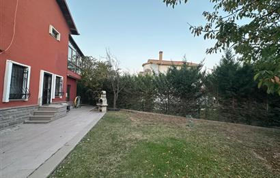 GÖLBAŞI DOĞA SİTESİNDE GENİŞ BAHÇELİ TAM MÜSTAKİL 4+2 VİLLA
