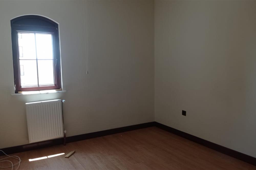 KUZEYKENT KORU EVLERİ SİTESİ 3. KAT KÖK TAPULU SATILIK 3+1