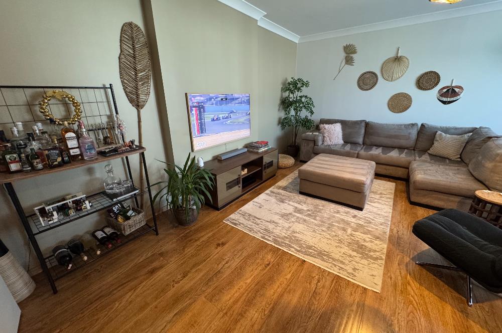 MALTEPE POLENİUM DRAGOS SUİTE'de 2+1, BAKIMLI SATILIK DAİRE
