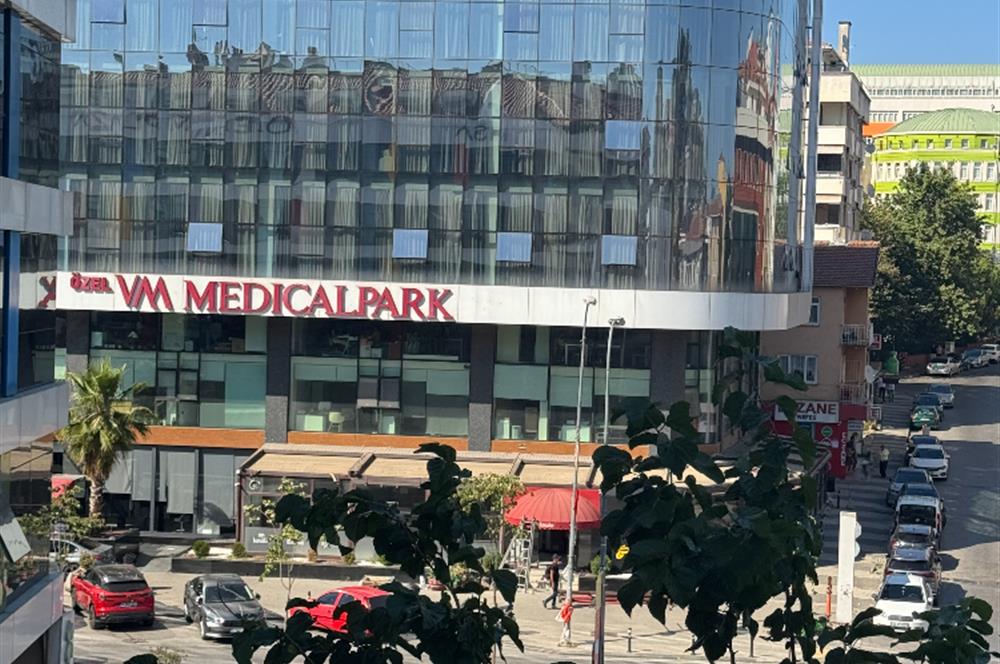 MALTEPE POLENİUM DRAGOS SUİTE'de 2+1, BAKIMLI SATILIK DAİRE