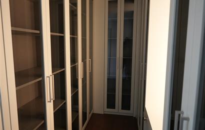SIFIR KATTA TEK 180M2 NET 4 BANYO 3 BALKON DENİZ MANZARALI 4+1