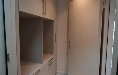 SIFIR KATTA TEK 180M2 NET 4 BANYO 3 BALKON DENİZ MANZARALI 4+1
