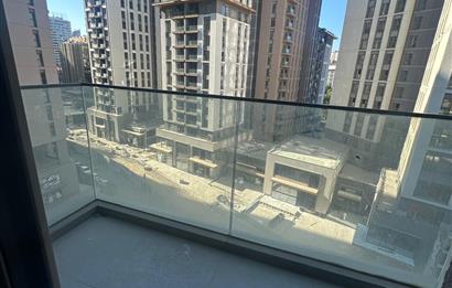 C21 ROOF'dan 19.ETAP'da 2+1 KAPALI MUTFAK ÖNÜ AÇIK KİRALIK DAİRE