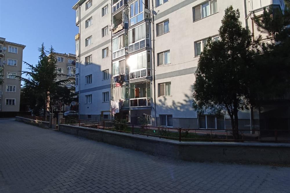 CENTURY 21 VİZYON'DAN BATIKENT MAH. KASIMPATI SOKAKTA  SATILIK 3+1 DAİRE 