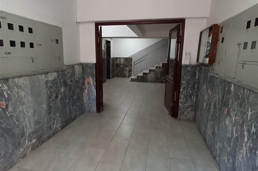 CENTURY 21 VİZYON'DAN BATIKENT MAH. KASIMPATI SOKAKTA  SATILIK 3+1 DAİRE 