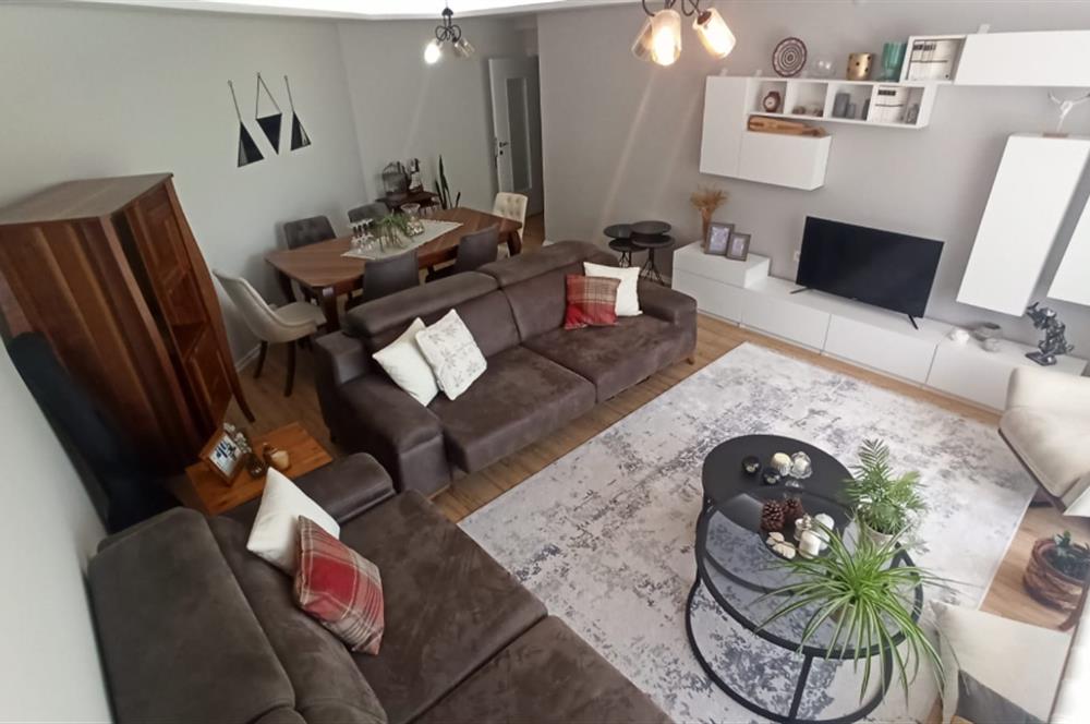 CENTURY 21 VİZYON'DAN BATIKENT MAH. GEREKLİ SOKAKTA  KİRALIK 3+1 DAİRE 