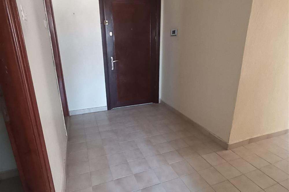 CENTURY 21 VİZYON'DAN BATIKENT MAH. KASIMPATI SOKAKTA  SATILIK 3+1 DAİRE 