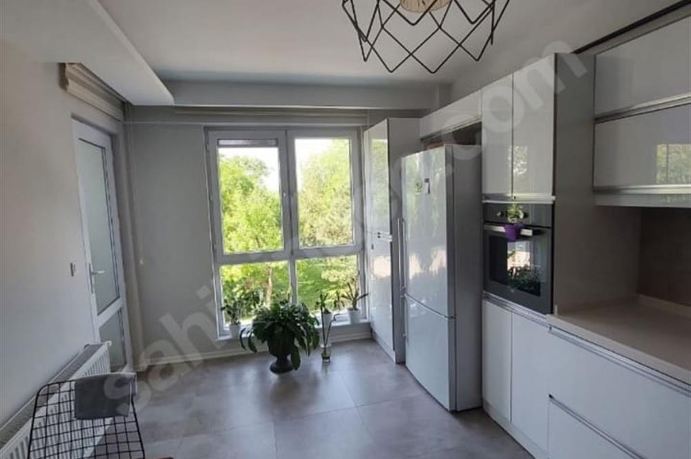 CENTURY 21 VİZYON'DAN BATIKENT MAH. GEREKLİ SOKAKTA  KİRALIK 3+1 DAİRE 