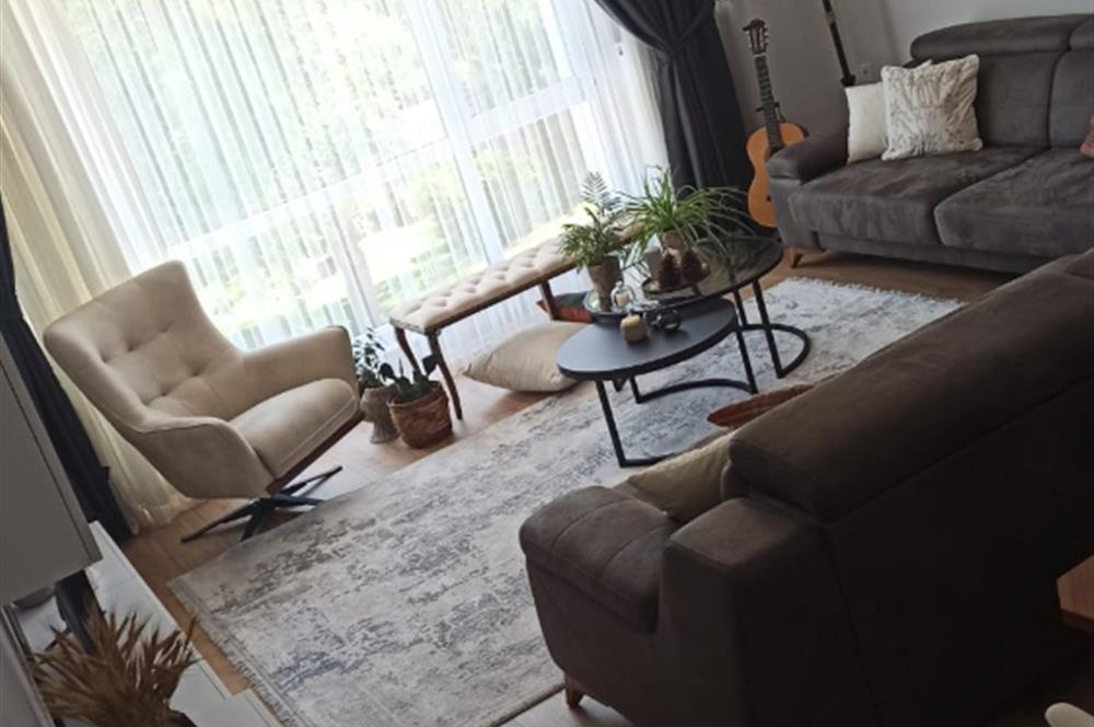 CENTURY 21 VİZYON'DAN BATIKENT MAH. GEREKLİ SOKAKTA  KİRALIK 3+1 DAİRE 