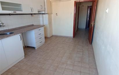 CENTURY 21 VİZYON'DAN BATIKENT MAH. KASIMPATI SOKAKTA  SATILIK 3+1 DAİRE 