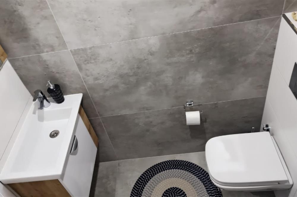 CENTURY 21 VİZYON'DAN BATIKENT MAH. GEREKLİ SOKAKTA  KİRALIK 3+1 DAİRE 