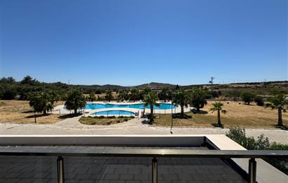 Çeşme Ildır Loving Village Sitesinde Eşyalı Kiralık Villa