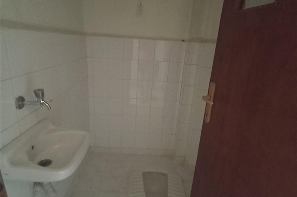 CENTURY 21 VİZYON'DAN BATIKENT MAH. KASIMPATI SOKAKTA  SATILIK 3+1 DAİRE 