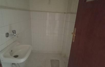 CENTURY 21 VİZYON'DAN BATIKENT MAH. KASIMPATI SOKAKTA  SATILIK 3+1 DAİRE 