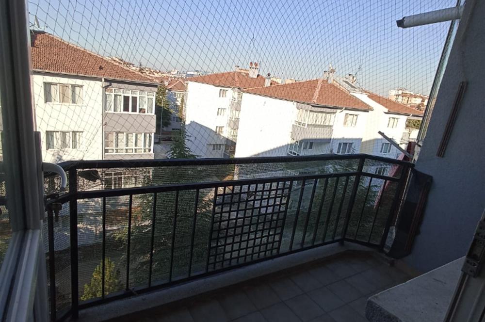 CENTURY 21 VİZYON'DAN BATIKENT MAH. KASIMPATI SOKAKTA  SATILIK 3+1 DAİRE 