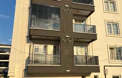 CENTURY 21 PLUS'DAN SELÇUKLUDA YATIRIMLIK KİRACILI 2+1 LÜX DAİRE