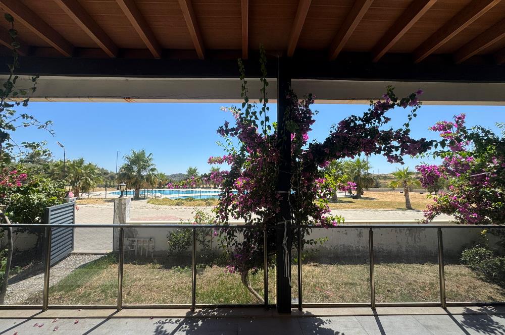 Çeşme Ildır Loving Village Sitesinde Eşyalı Kiralık Villa